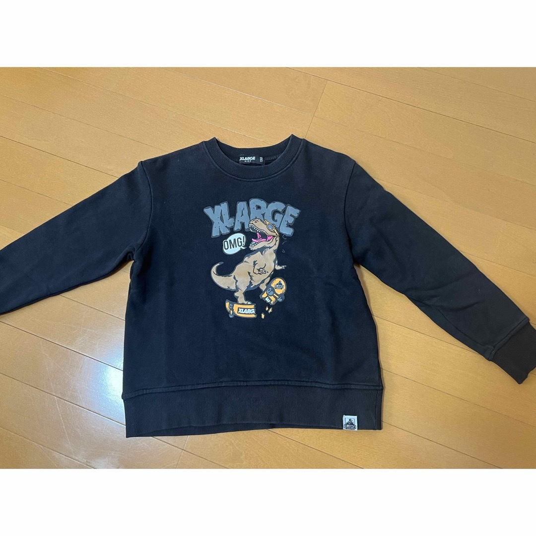 XLARGE KIDS(エクストララージキッズ)のXLARGE KIDS 130cm 恐竜トレーナー キッズ/ベビー/マタニティのキッズ服男の子用(90cm~)(Tシャツ/カットソー)の商品写真