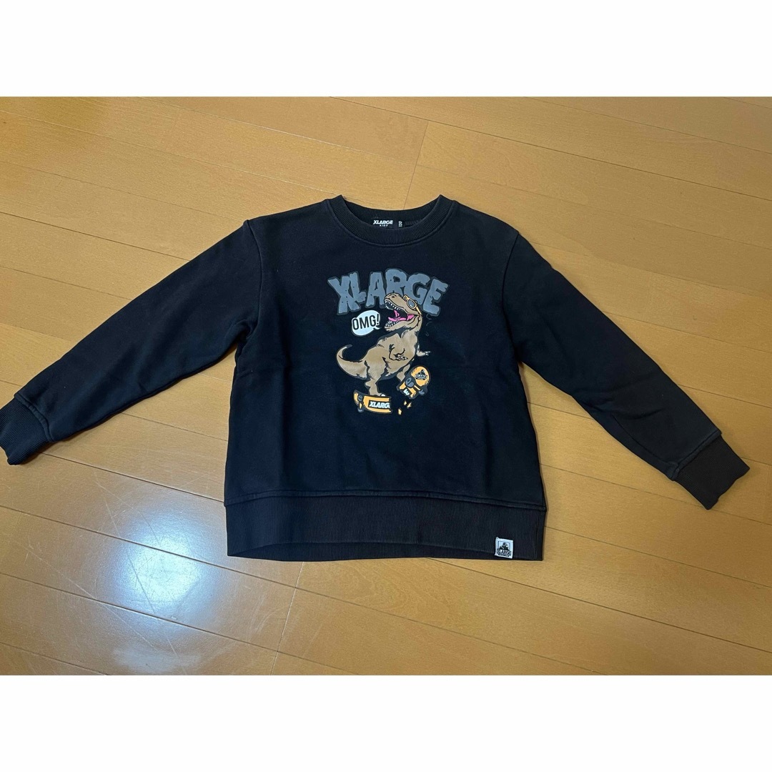 XLARGE KIDS(エクストララージキッズ)のXLARGE KIDS 130cm 恐竜トレーナー キッズ/ベビー/マタニティのキッズ服男の子用(90cm~)(Tシャツ/カットソー)の商品写真