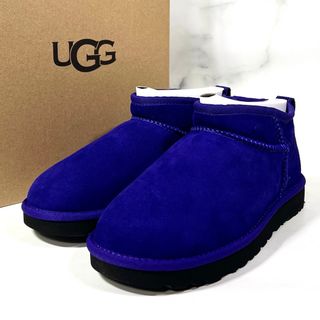 アグ(UGG)の【新品未使用】UGG CLASSIC ULTRA MINI ブーツ 紫 23.0(ブーツ)