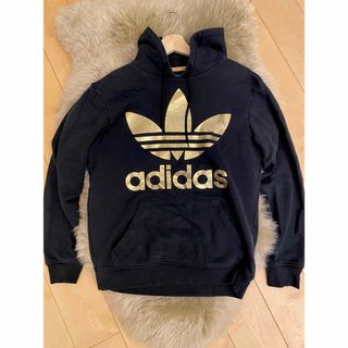 アディダス(adidas)のadidasパーカー(パーカー)