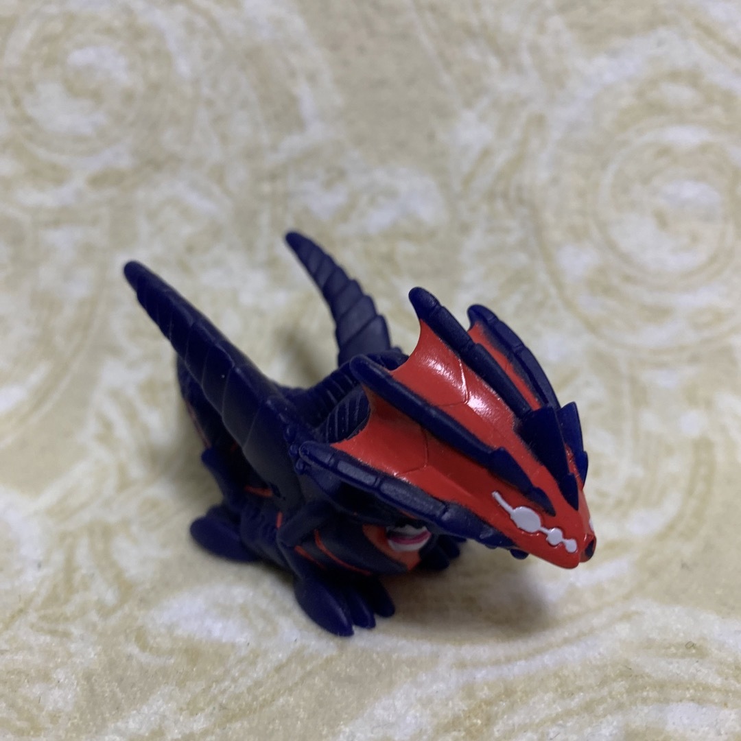 ポケモン フィギュア キッズ 指人形 ムゲンダイナ エンタメ/ホビーのおもちゃ/ぬいぐるみ(キャラクターグッズ)の商品写真