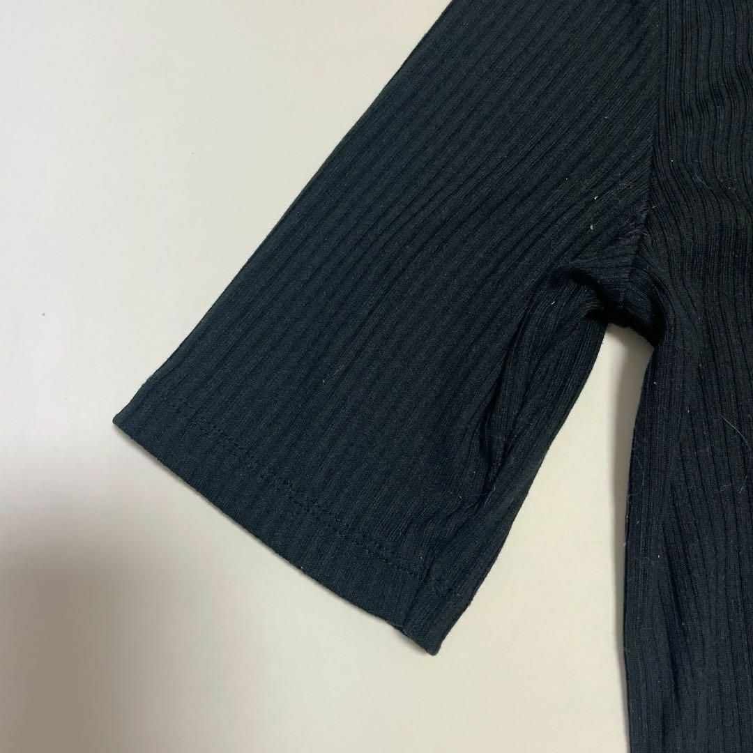 UNIQLO(ユニクロ)のcu342/UNIQLO/ユニクロ 半袖 カットソー 黒 無地 シンプル レディースのトップス(カットソー(半袖/袖なし))の商品写真