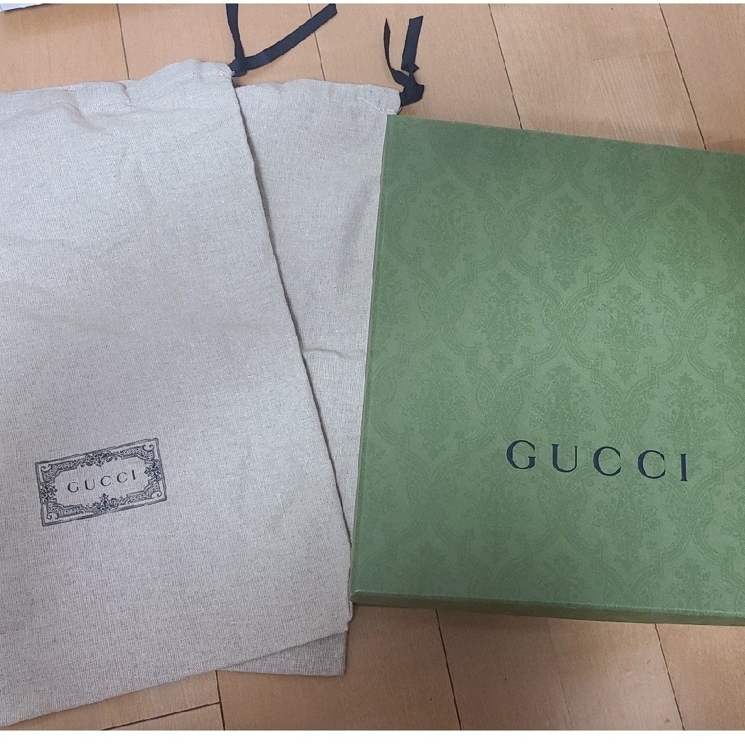 Gucci(グッチ)の【GUCCI】☆人気☆GGロゴ入りレザーローファー レディースの靴/シューズ(ローファー/革靴)の商品写真