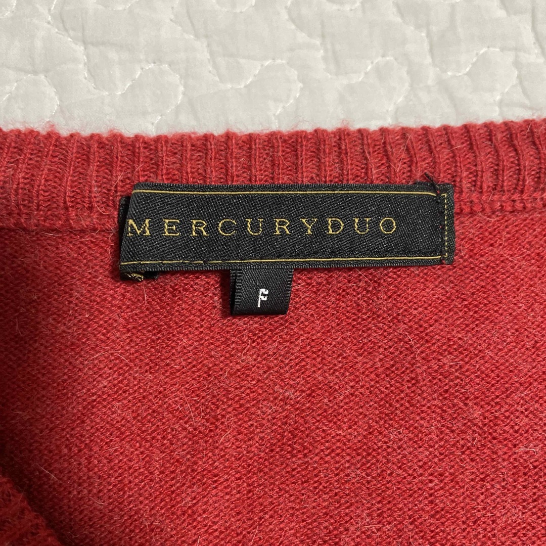 MERCURYDUO(マーキュリーデュオ)の【お値下げ中！】MERCURYDUO ビジューカーディガン　赤　レッド レディースのトップス(カーディガン)の商品写真