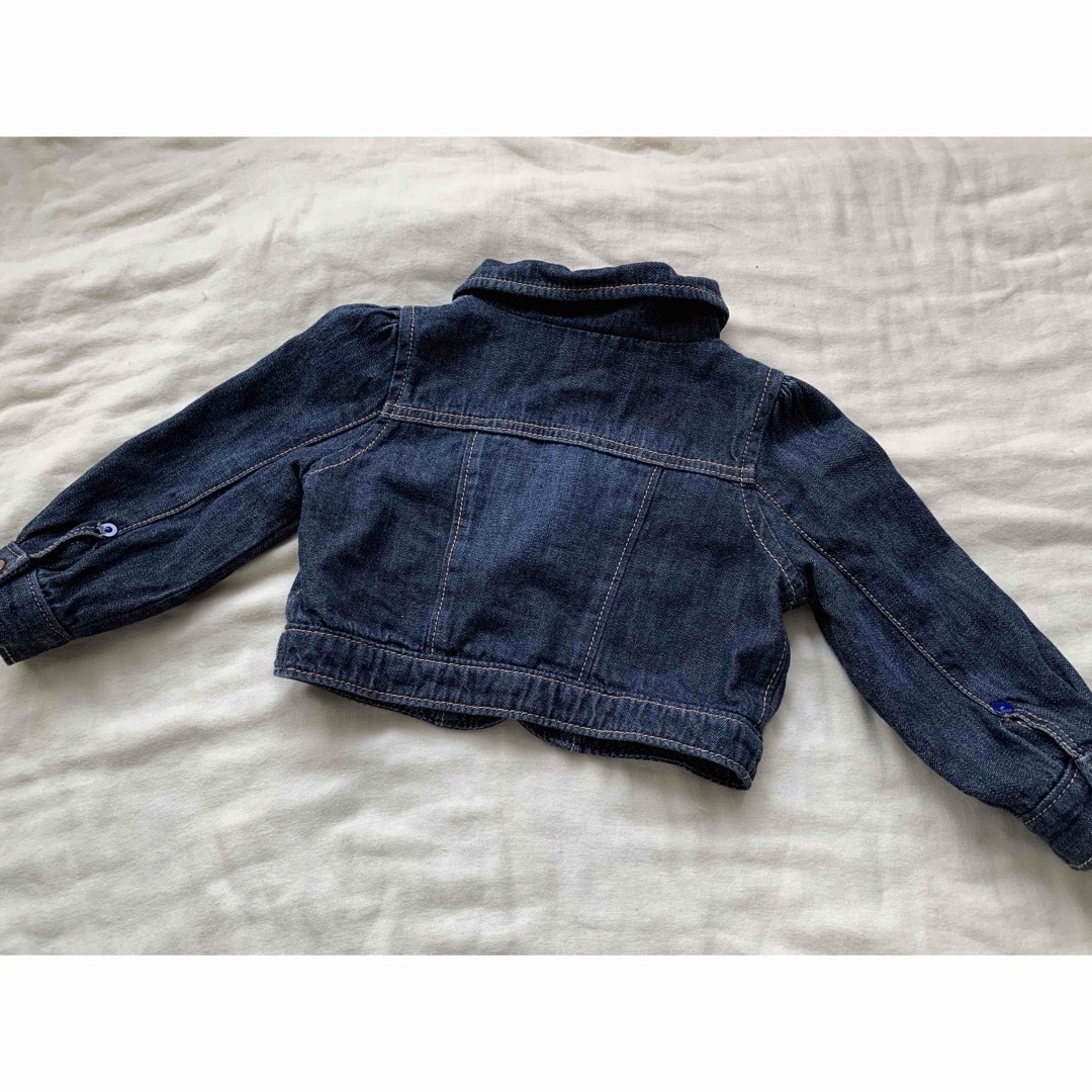 babyGAP(ベビーギャップ)のGAP デニムジャケット 80cm ショート丈 インディゴ 水玉 女の子 キッズ/ベビー/マタニティのベビー服(~85cm)(ジャケット/コート)の商品写真