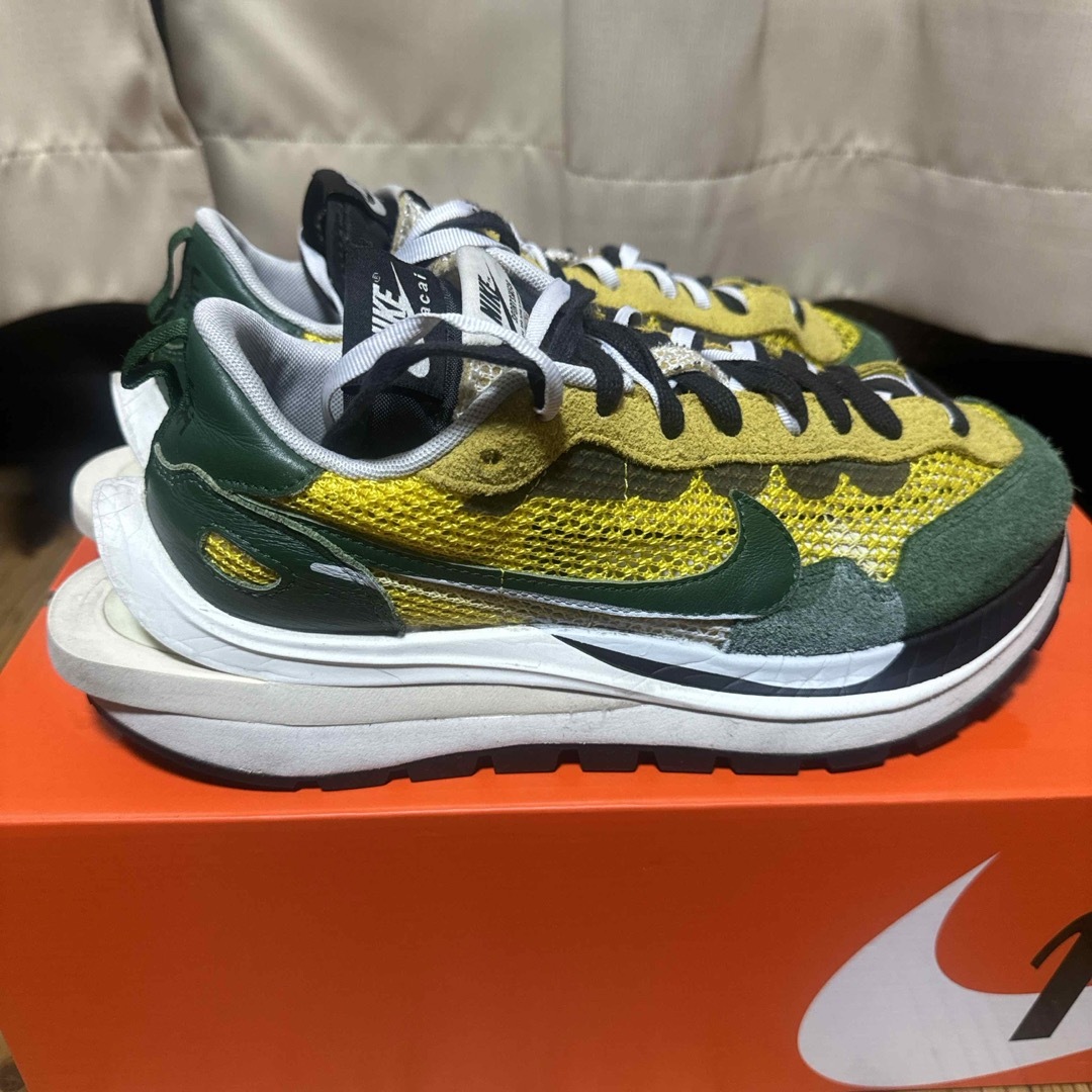 sacai(サカイ)のSACAI × NIKE VAPOR WAFFLE TOUR YELLOW メンズの靴/シューズ(スニーカー)の商品写真