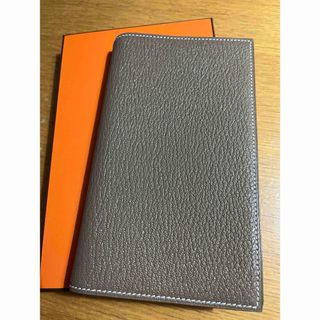 エルメス(Hermes)のHERMES ヴィジョン　エトゥープ(手帳)