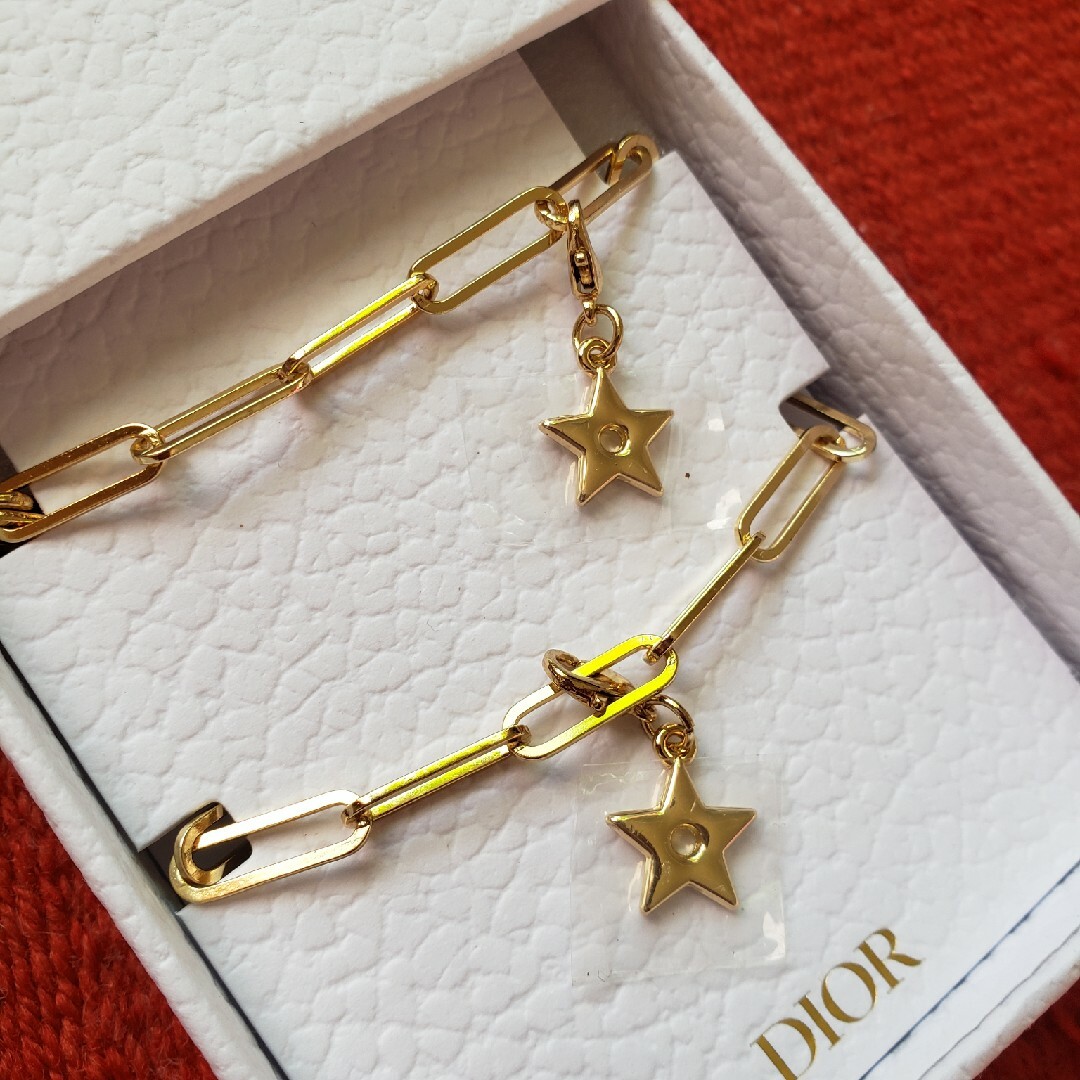 Dior(ディオール)のDior　ディオール　ノベルティ　非売品　チャーム レディースのアクセサリー(チャーム)の商品写真