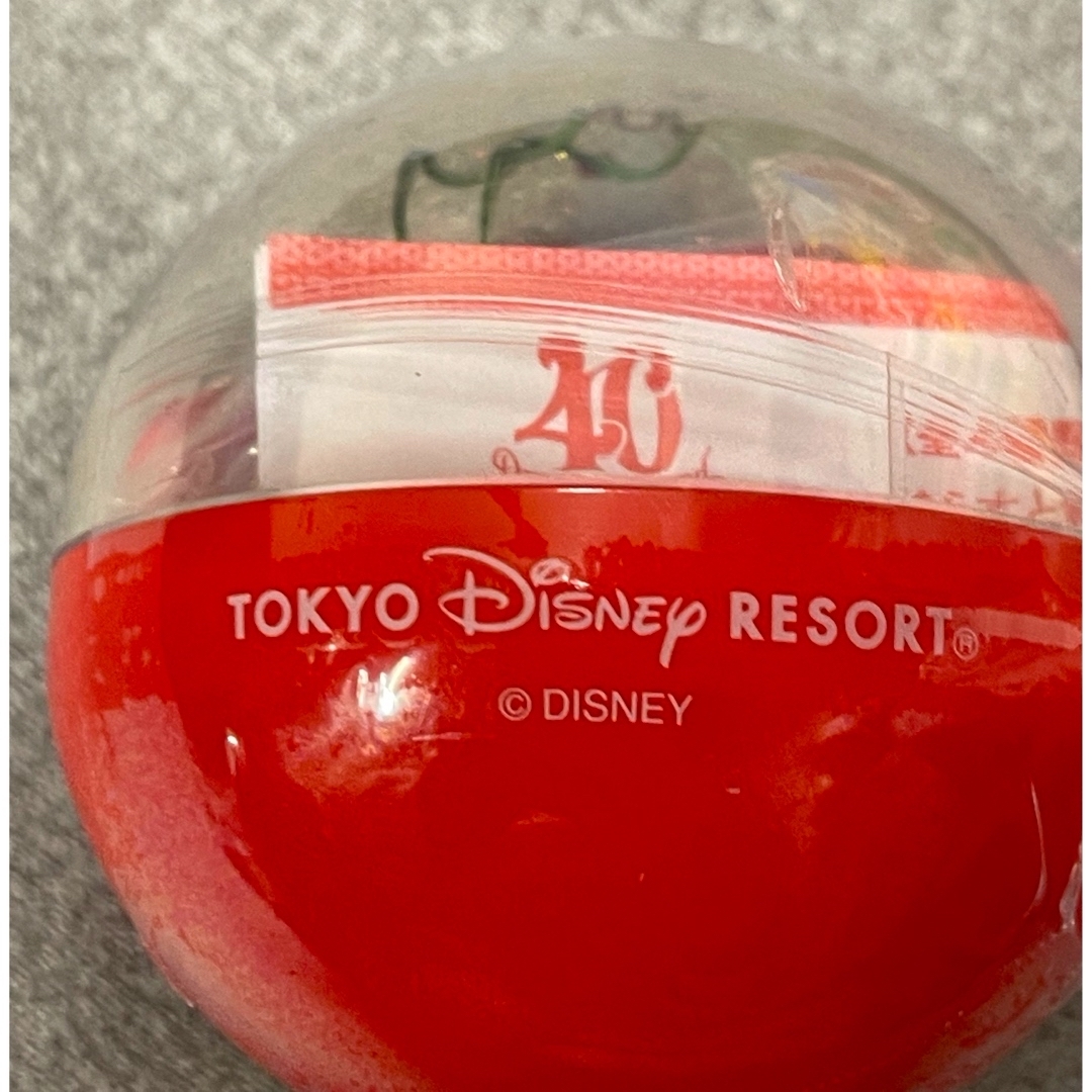 Disney(ディズニー)のリンリンリン　カプセルトイ　赤 エンタメ/ホビーのおもちゃ/ぬいぐるみ(キャラクターグッズ)の商品写真