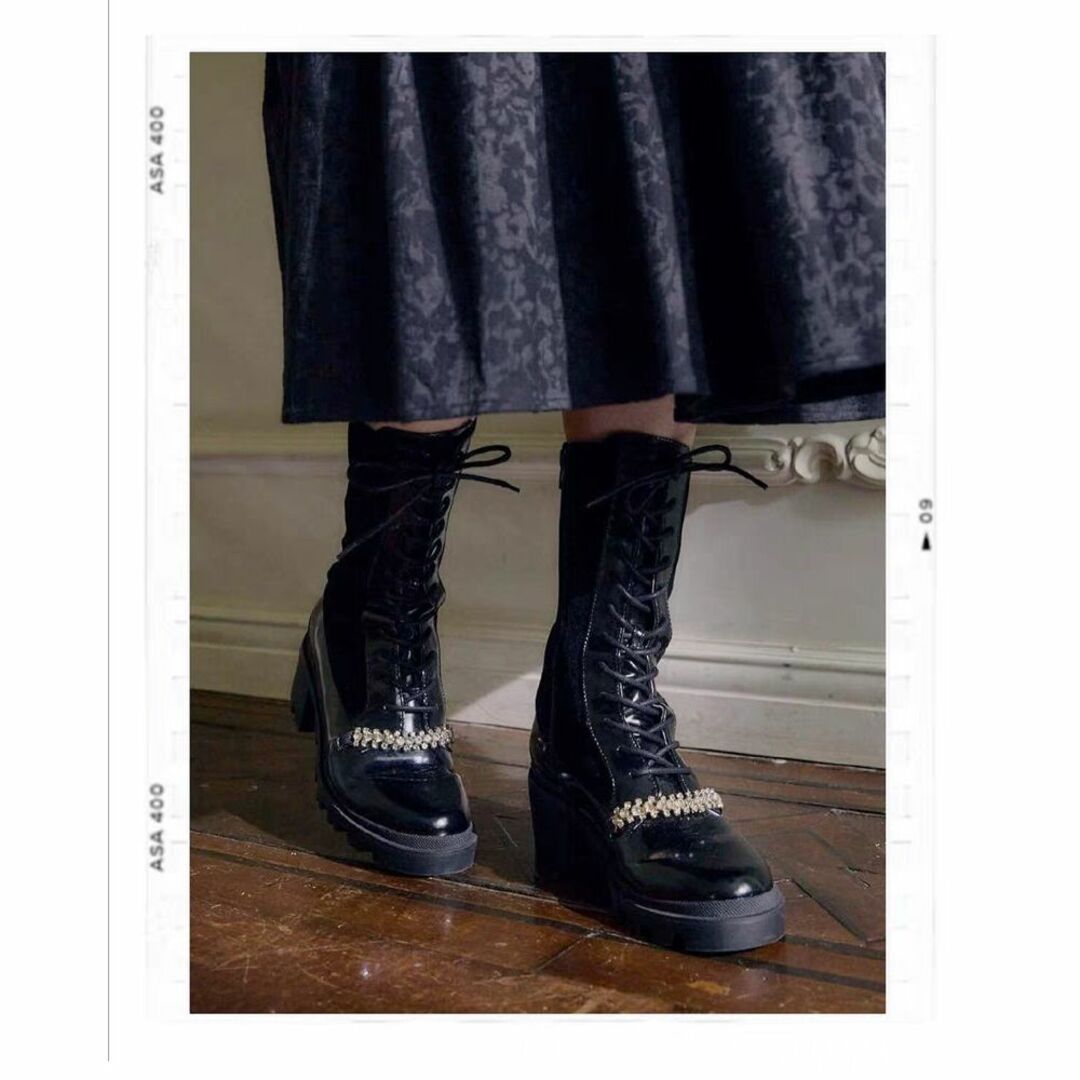 Her lip to(ハーリップトゥ)のHerlipto Crystal Lace-Up Ankle Boots 36 レディースの靴/シューズ(ブーツ)の商品写真