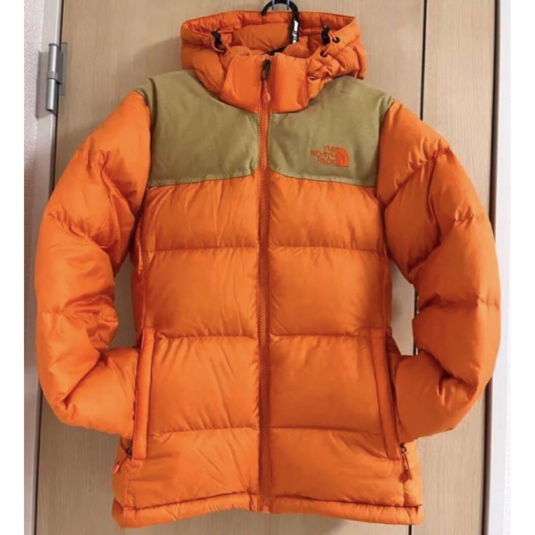 THE NORTH FACE(ザノースフェイス)のノースフェイス　超美品　ヌプシ　グースダウン 700 filパワー レディースのジャケット/アウター(ダウンジャケット)の商品写真