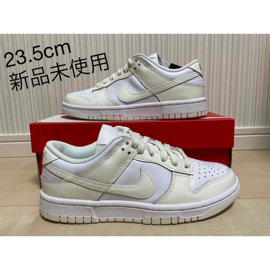 NIKE(ナイキ)のNike WMNS Dunk Low Coconut Milk レディースの靴/シューズ(スニーカー)の商品写真