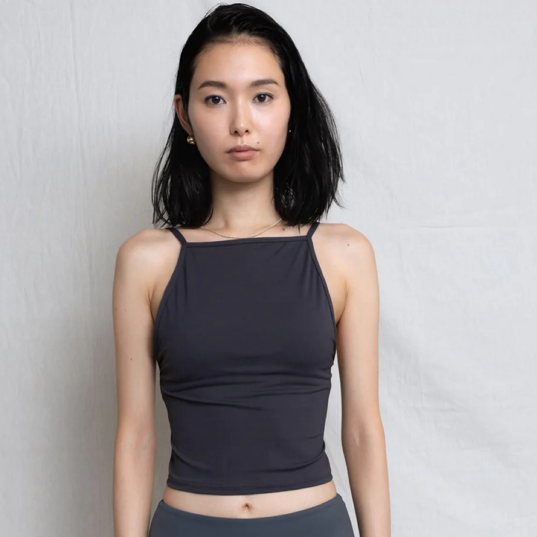 lululemon(ルルレモン)のeit swim High Neck Swim Tank 墨 レディースの水着/浴衣(水着)の商品写真