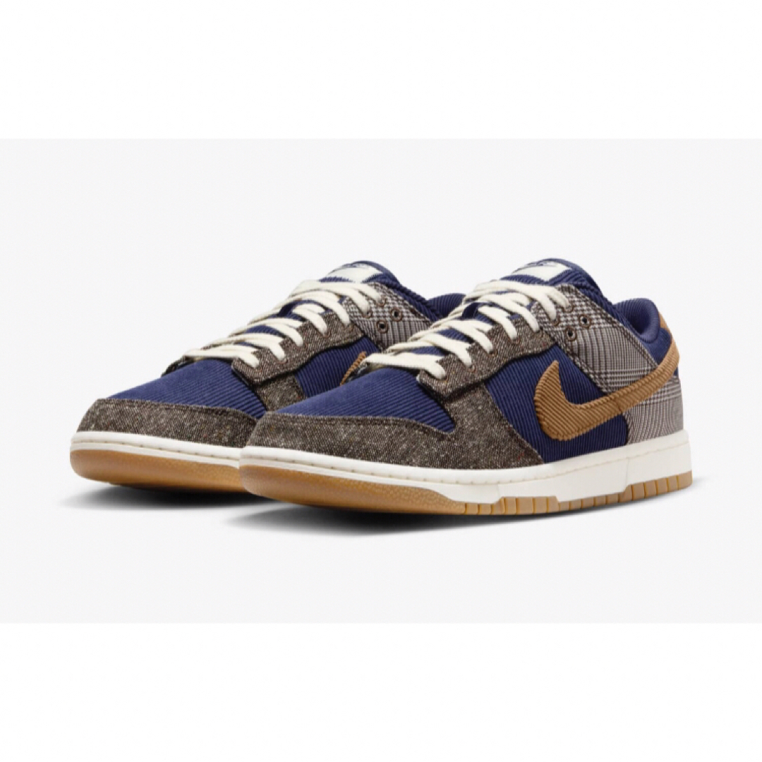 DUNK LOW Midnight Navy and Baroque Brown