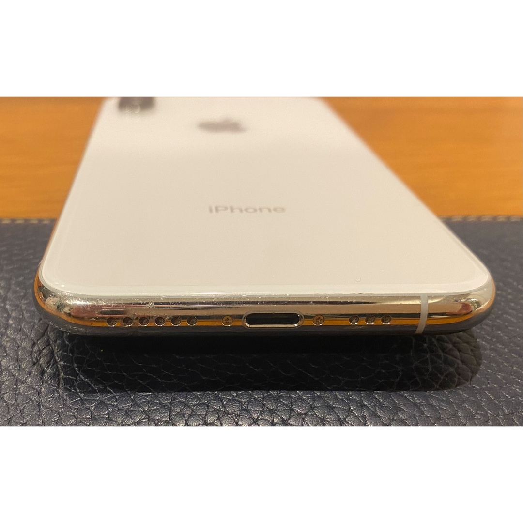 iPhone(アイフォーン)の純正アダプター付・早い者勝ち❗️iPhone Xs 256GB SIMロック解除 スマホ/家電/カメラのスマートフォン/携帯電話(スマートフォン本体)の商品写真