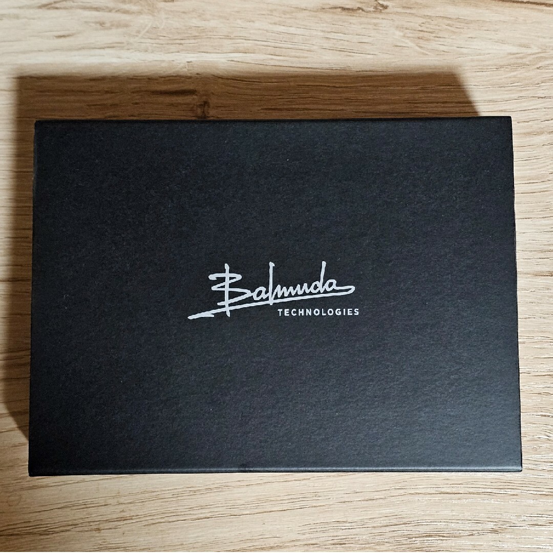 【超美品】 Balmuda Phone whitebalmuda