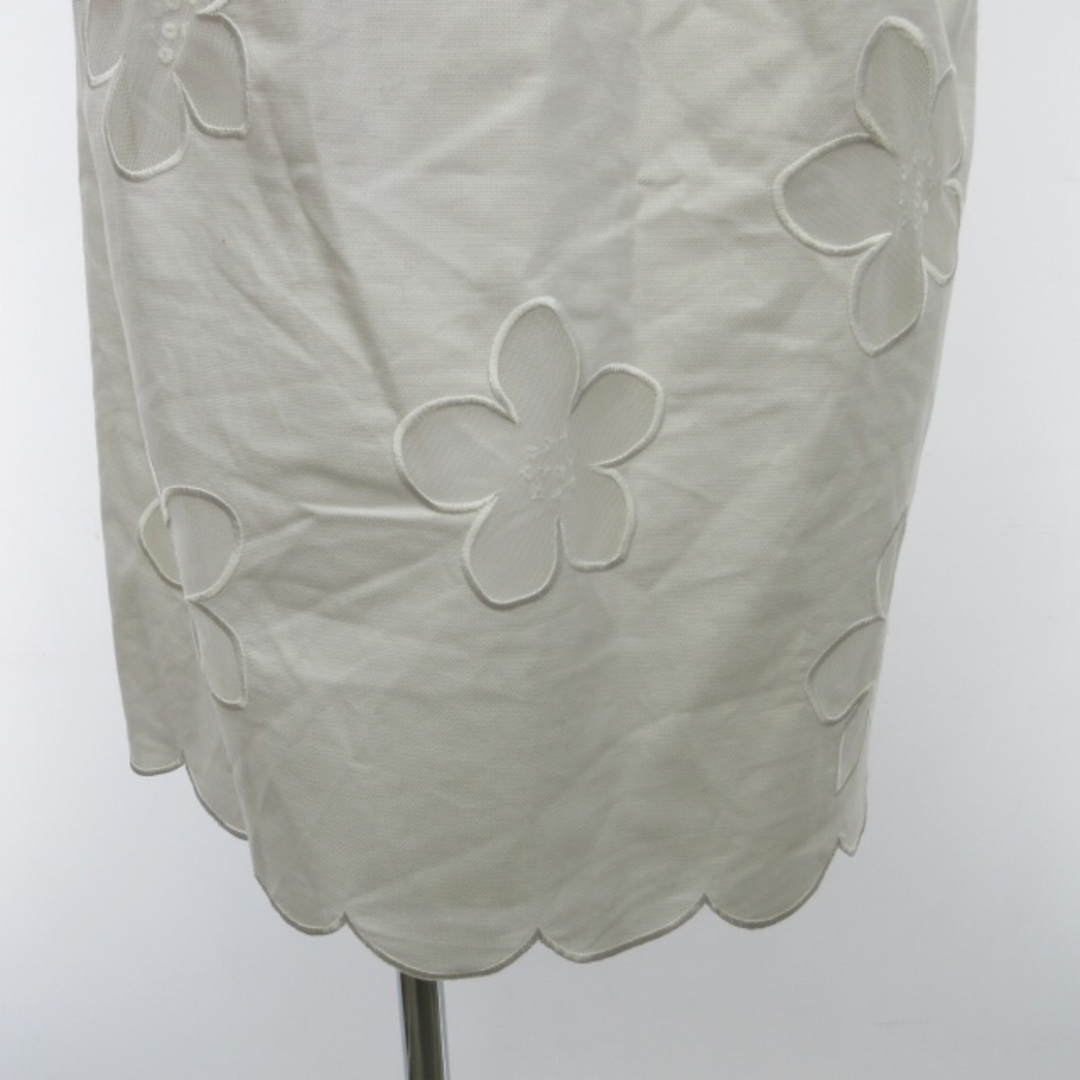 M'S GRACY(エムズグレイシー)のエムズグレイシー M'S GRACY スカート リネン混 白 M  IBO44 レディースのスカート(ひざ丈スカート)の商品写真