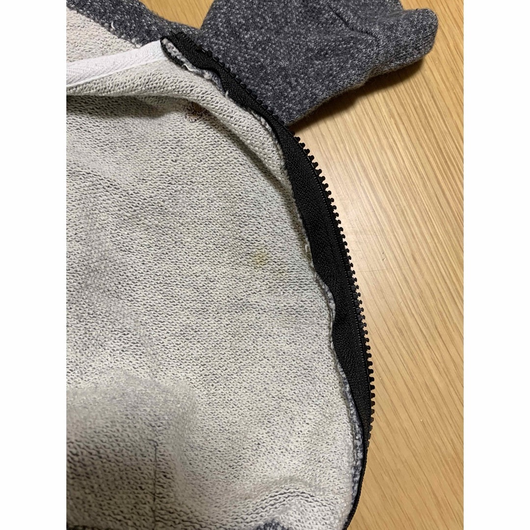 babyGAP(ベビーギャップ)のNo.19 GAPギャップ パーカー ダークグレー 80cm キッズ/ベビー/マタニティのベビー服(~85cm)(トレーナー)の商品写真