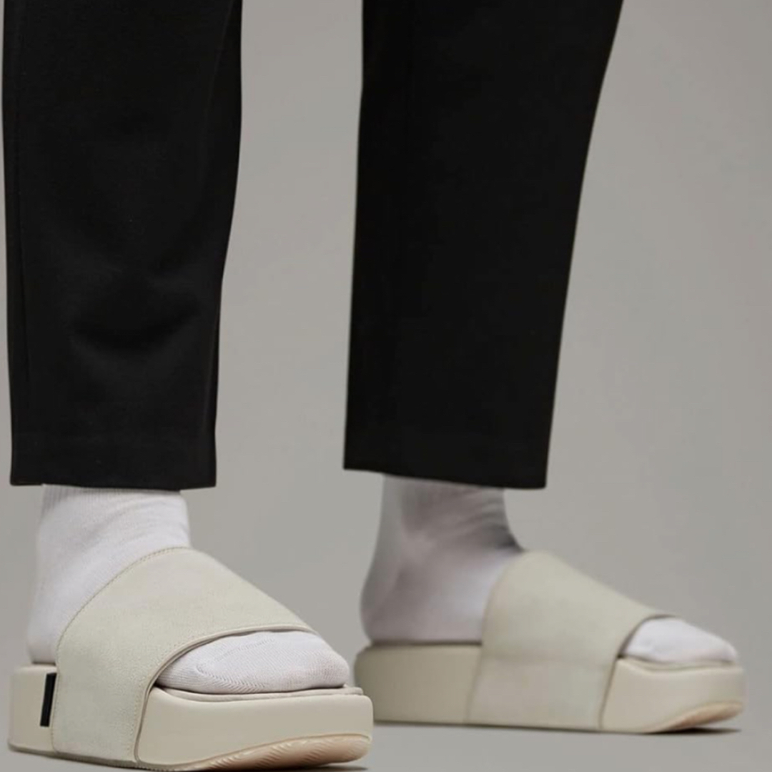 zealスニーカーコレクション22.5cm Y-3 SLIDES  本革製　厚底　シャワーサンダル