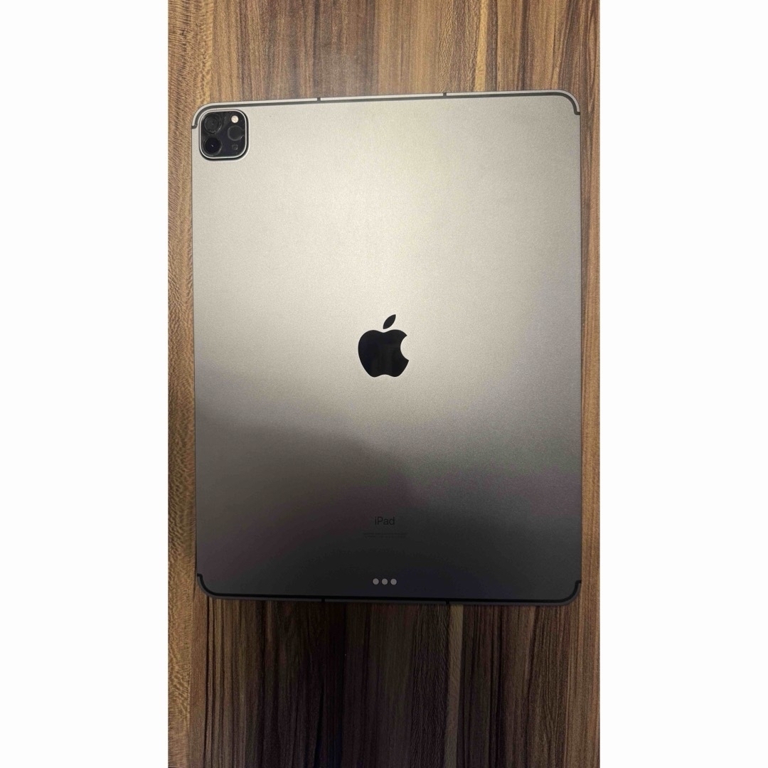 iPad(アイパッド)のiPad Pro 2021Cellular 12.9 MagicKeyboard スマホ/家電/カメラのPC/タブレット(タブレット)の商品写真
