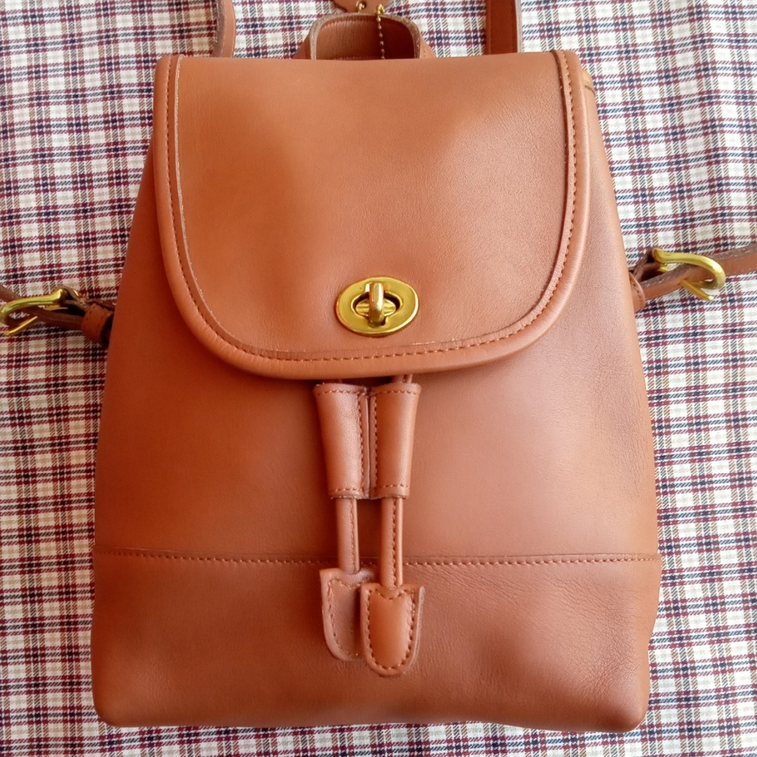 COACH(コーチ)の{美品} OLD COACH ｵｰﾙﾄﾞｺｰﾁ リュック 9960 レディースのバッグ(リュック/バックパック)の商品写真