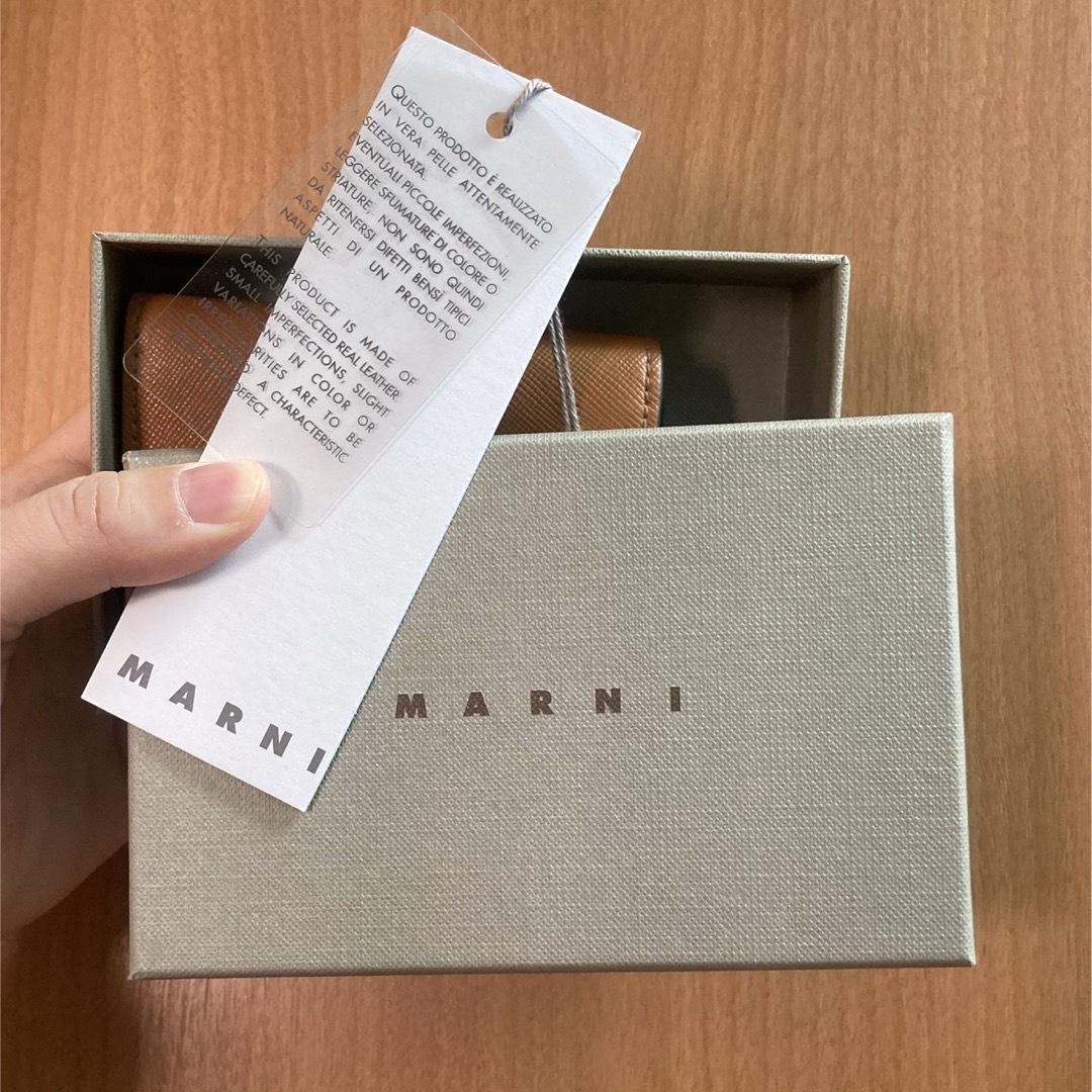 Marni(マルニ)の【chuntaro様専用】MARNI マルニ　三つ折り財布 レディースのファッション小物(財布)の商品写真