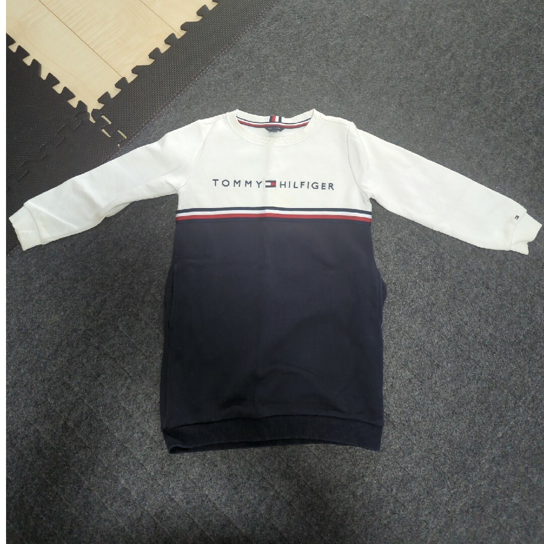 TOMMY HILFIGER(トミーヒルフィガー)のトミーフィルフィガー ワンピース キッズ/ベビー/マタニティのキッズ服女の子用(90cm~)(ワンピース)の商品写真