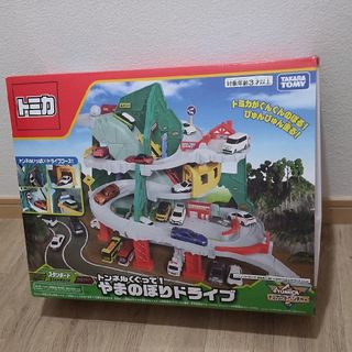 【12/15までの限定販売】トミカ トンネルくぐって！やまのぼりドライブ(模型/プラモデル)