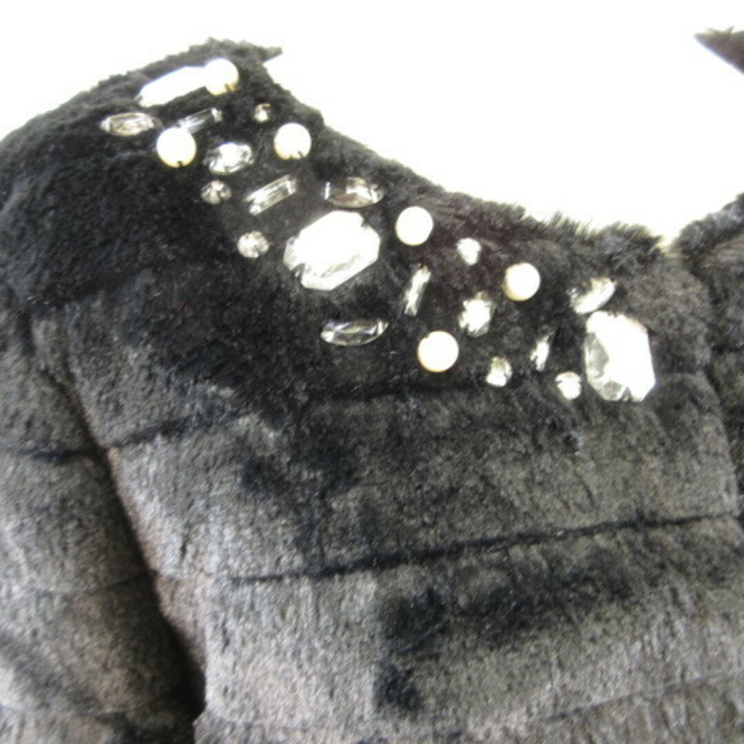 GRL(グレイル)のグレイル GRL フェイクファーノーカラーコート 長袖 ミドル丈 ビジュー M レディースのジャケット/アウター(毛皮/ファーコート)の商品写真