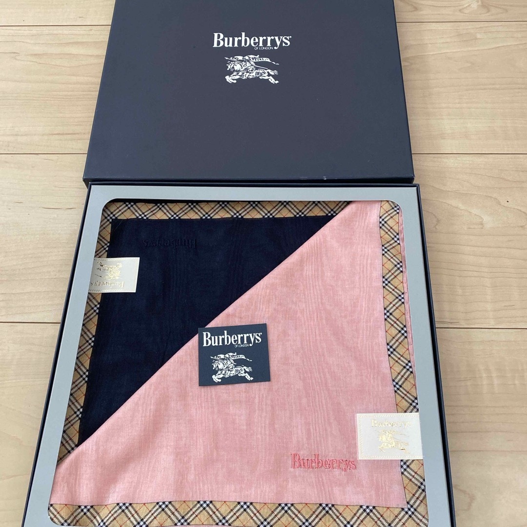 BURBERRY(バーバリー)のバーバリー　ハンカチ　【新品】 メンズのファッション小物(ハンカチ/ポケットチーフ)の商品写真