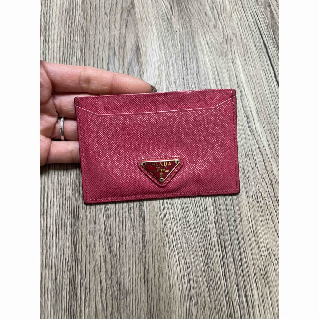 PRADA(プラダ)のPRADA カードケース レディースのファッション小物(名刺入れ/定期入れ)の商品写真