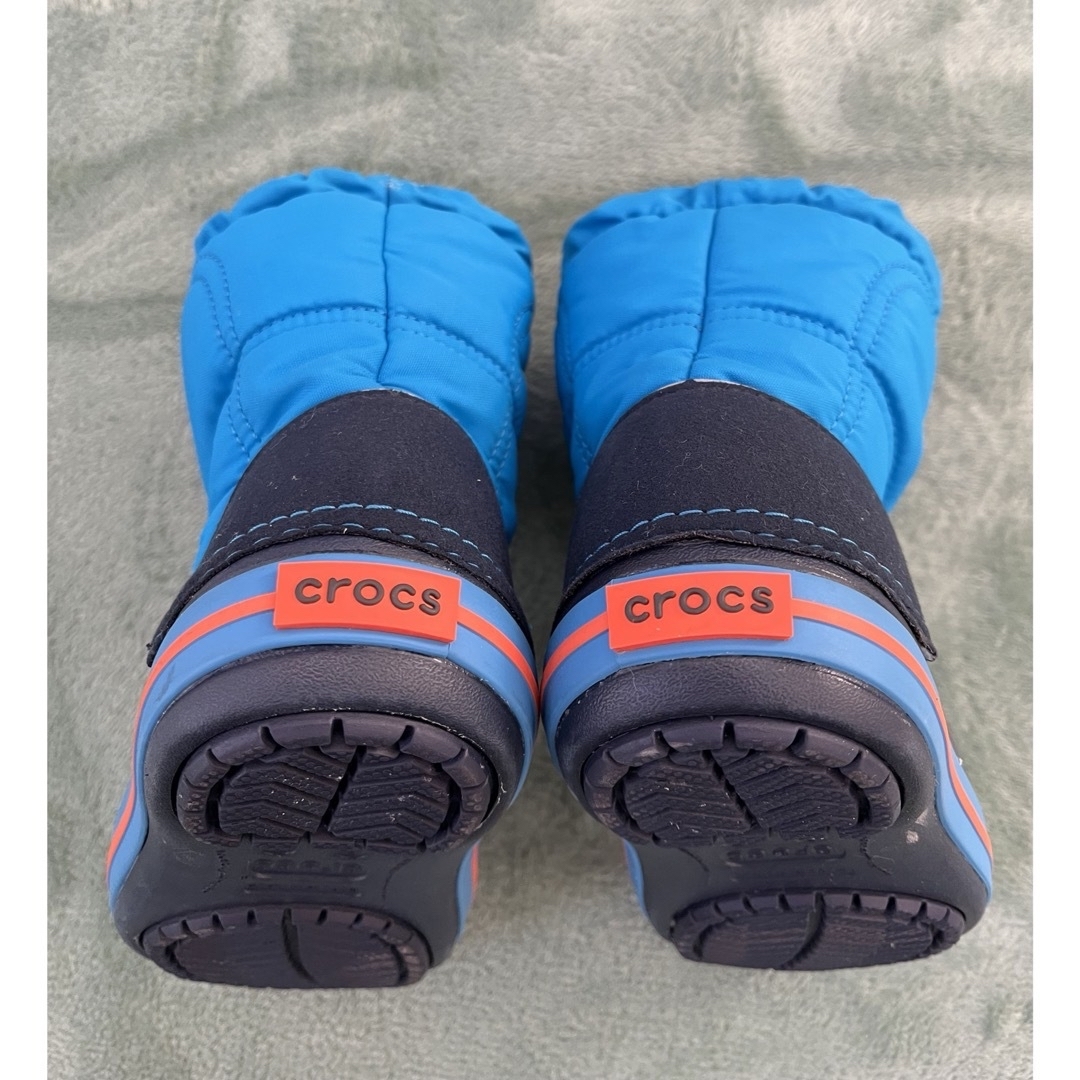 crocs(クロックス)のクロックス crocs スノーブーツ 15.5センチ キッズ/ベビー/マタニティのキッズ靴/シューズ(15cm~)(ブーツ)の商品写真