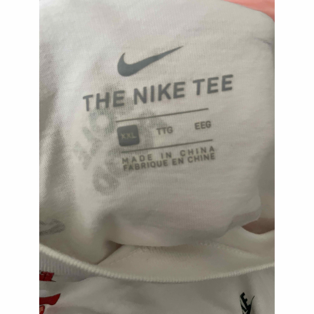 NIKE(ナイキ)のNIKE お寿司Tシャツ メンズのトップス(Tシャツ/カットソー(半袖/袖なし))の商品写真