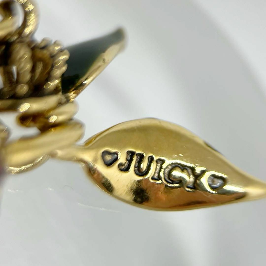 Juicy Couture(ジューシークチュール)のジューシークチュール レッド ペイブ チェリー チャーム レディースのファッション小物(キーホルダー)の商品写真