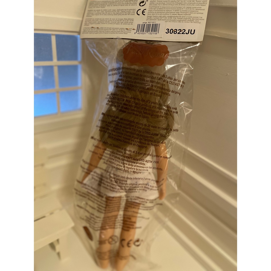 新品未使用　スペイン　パオラドール　　　　パオラレイナ ハンドメイドのぬいぐるみ/人形(人形)の商品写真