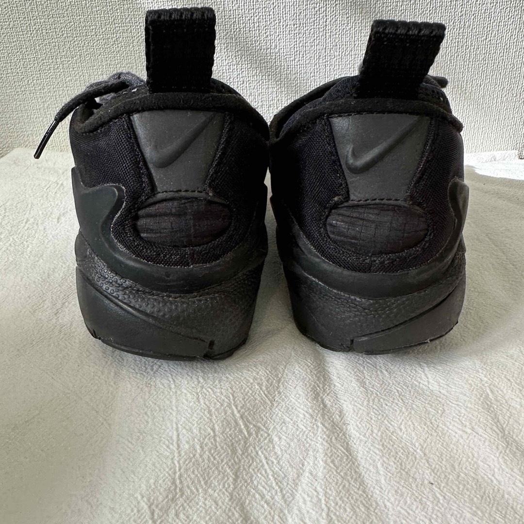 BLACK COMME des GARCONS(ブラックコムデギャルソン)のレアNike x ギャルソンフットスケープ23.5cm レディースの靴/シューズ(スニーカー)の商品写真