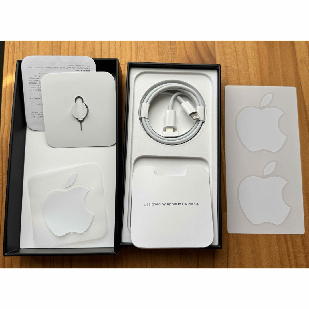 Apple(アップル)の【値下げ】iPhone 12 pro パシフィックブルー 256 GB スマホ/家電/カメラのスマートフォン/携帯電話(スマートフォン本体)の商品写真