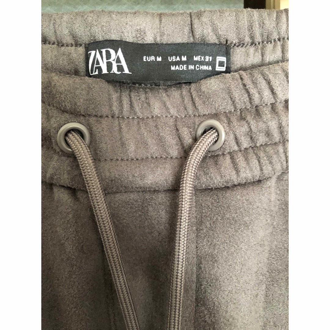 ZARA(ザラ)の【新品】ZARA フェイクスエード WIED-FIT  パンツ　M31 レディースのパンツ(その他)の商品写真