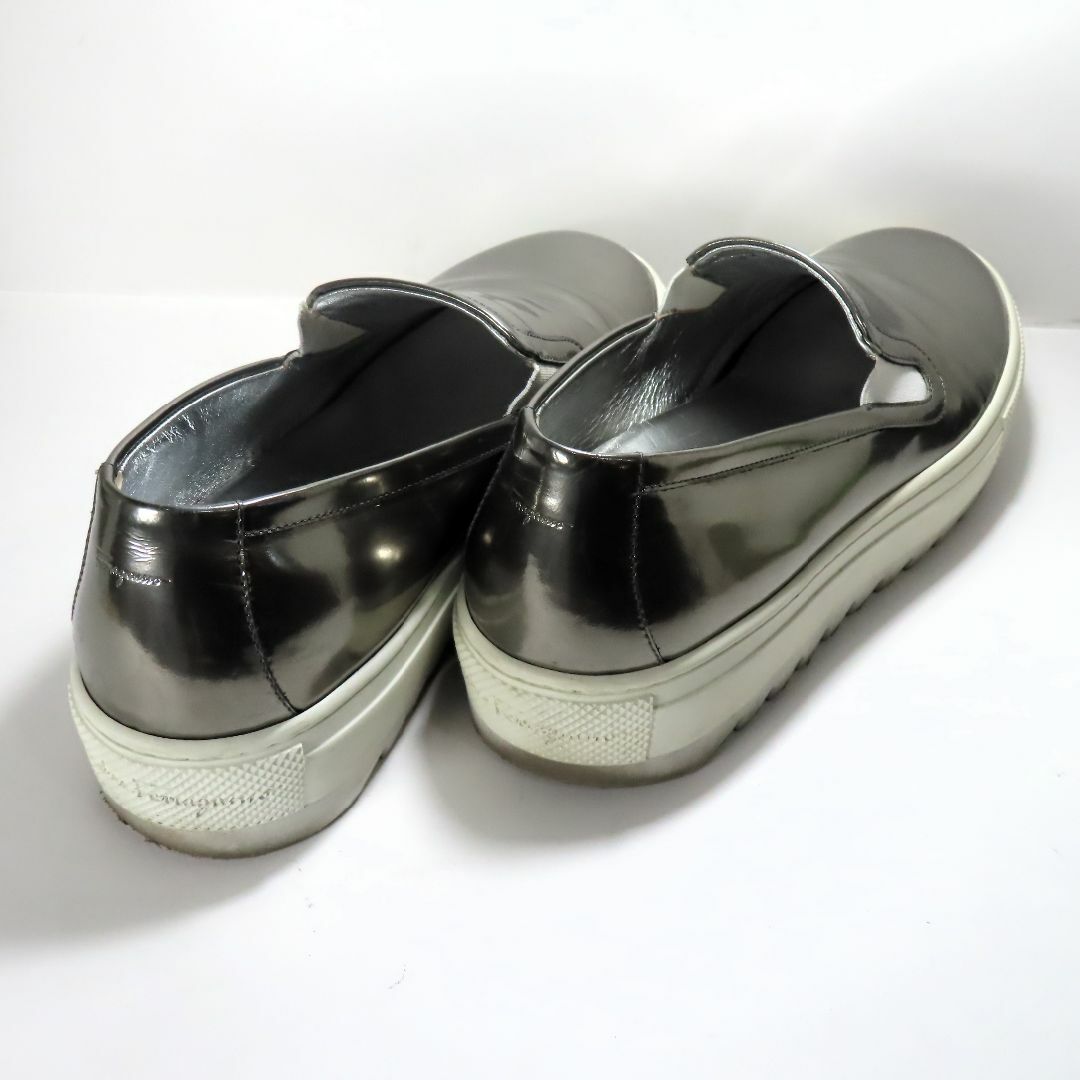 Salvatore Ferragamo(サルヴァトーレフェラガモ)のサルヴァトーレ フェラガモ スリップオン 革靴 6ハーフD 24.5cm相当 メンズの靴/シューズ(ドレス/ビジネス)の商品写真