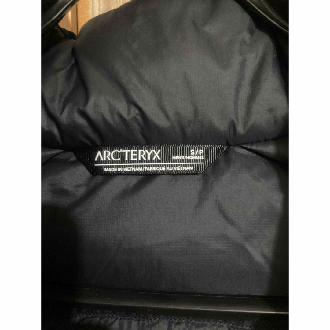 ARC'TERYX(アークテリクス)のアークテリクス　サーミー　パーカー　メンズ　S メンズのジャケット/アウター(ダウンジャケット)の商品写真