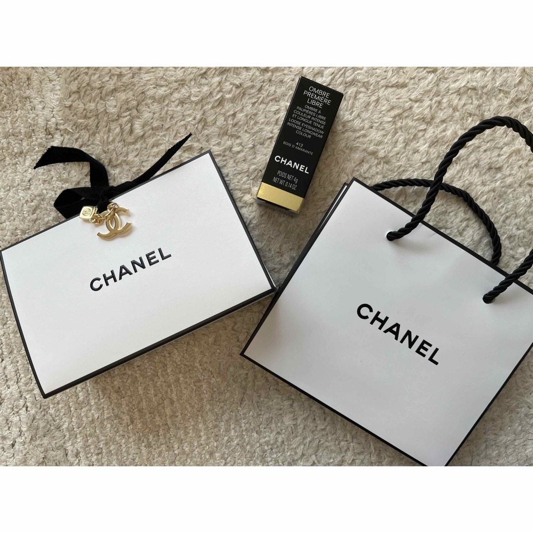 CHANEL(シャネル)の【新品】チャームショッパー付き　シャネル　ルースパウダー アイシャドウ コスメ/美容のベースメイク/化粧品(アイシャドウ)の商品写真