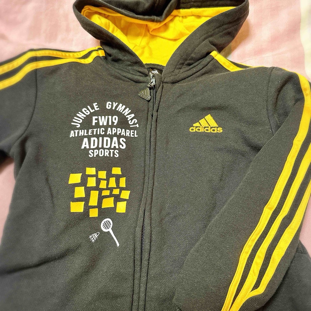 adidas(アディダス)の100  アディダス  セットアップ キッズ/ベビー/マタニティのキッズ服男の子用(90cm~)(パンツ/スパッツ)の商品写真