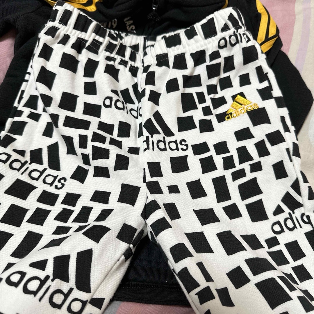 adidas(アディダス)の100  アディダス  セットアップ キッズ/ベビー/マタニティのキッズ服男の子用(90cm~)(パンツ/スパッツ)の商品写真