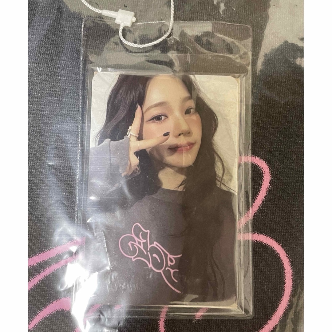 新品☆ aespa DRAMA popup MD ロンT トレカ カリナ 新品☆ aespa DRAMA popup MD ロンT トレカ カリナ