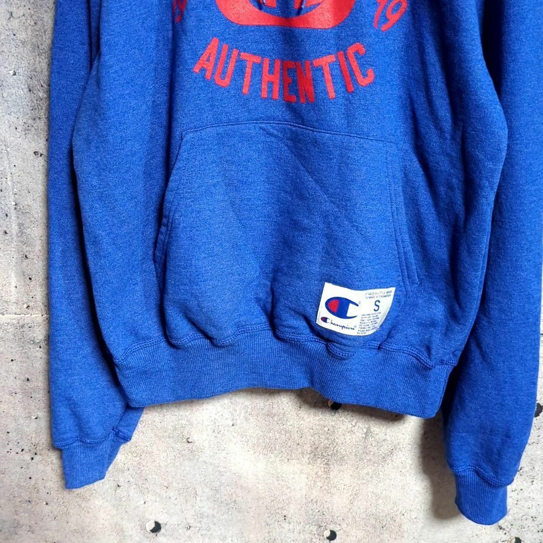 Champion(チャンピオン)のChampion AUTHENTIC カレッジプリント スウェットプルパーカー メンズのトップス(パーカー)の商品写真