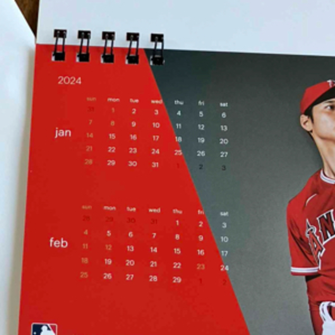 大谷翔平カレンダー エンタメ/ホビーのタレントグッズ(スポーツ選手)の商品写真