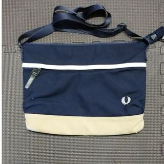 フレッドペリー(FRED PERRY)のフレッドペリーショルダーバッグ(ショルダーバッグ)