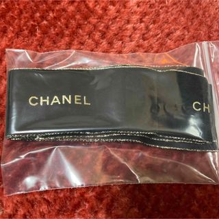 シャネル(CHANEL)の5. 2023年のホリデーシーズン限定リボン(ショップ袋)