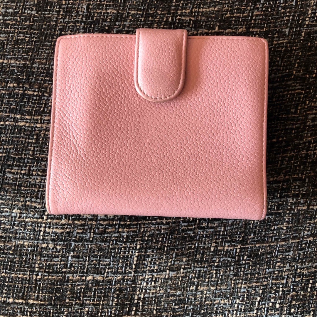 CHANEL(シャネル)のCHANEL シャネル  キャビアスキン　ピンク　お財布 レディースのファッション小物(財布)の商品写真