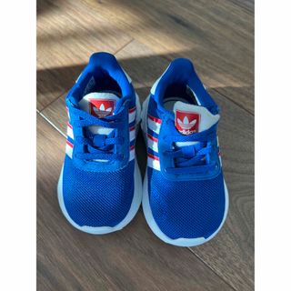 アディダス(adidas)のadidas キッズ 靴  ブルー　12㎝(スニーカー)